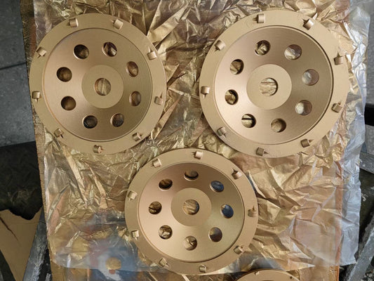 Elevate Your Concrete Projects with Maxing Tools' Premium Grinding Shoes